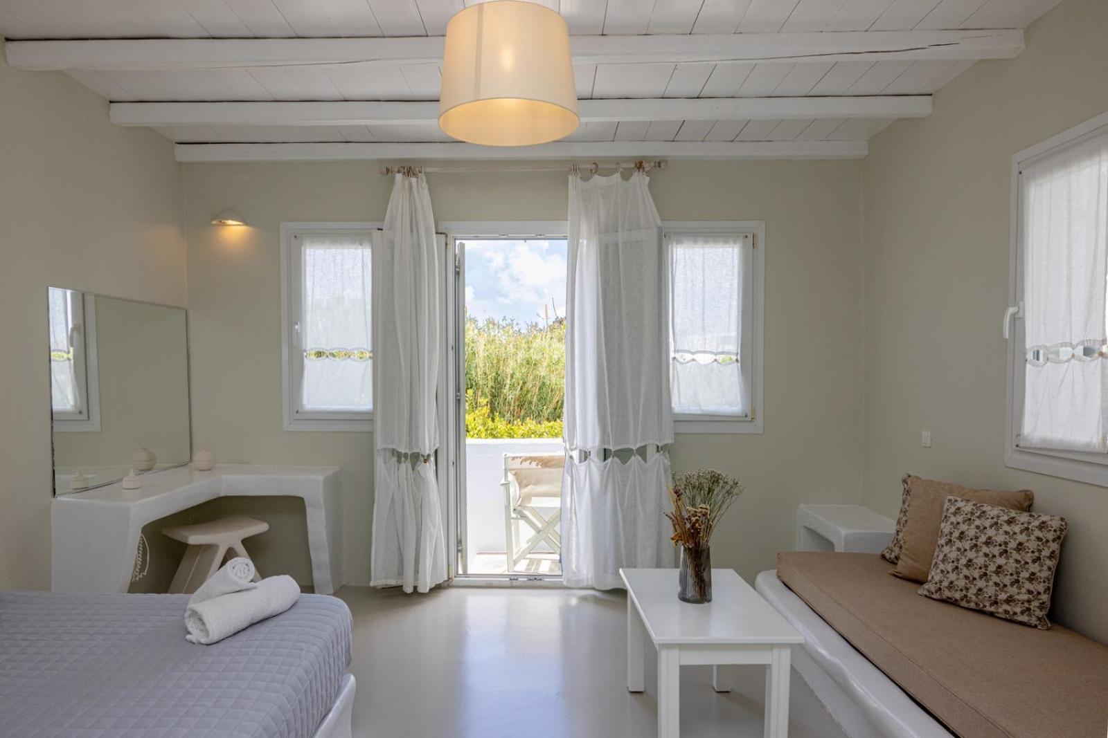 Soulmate'S Suites Tinos Kionia Ngoại thất bức ảnh