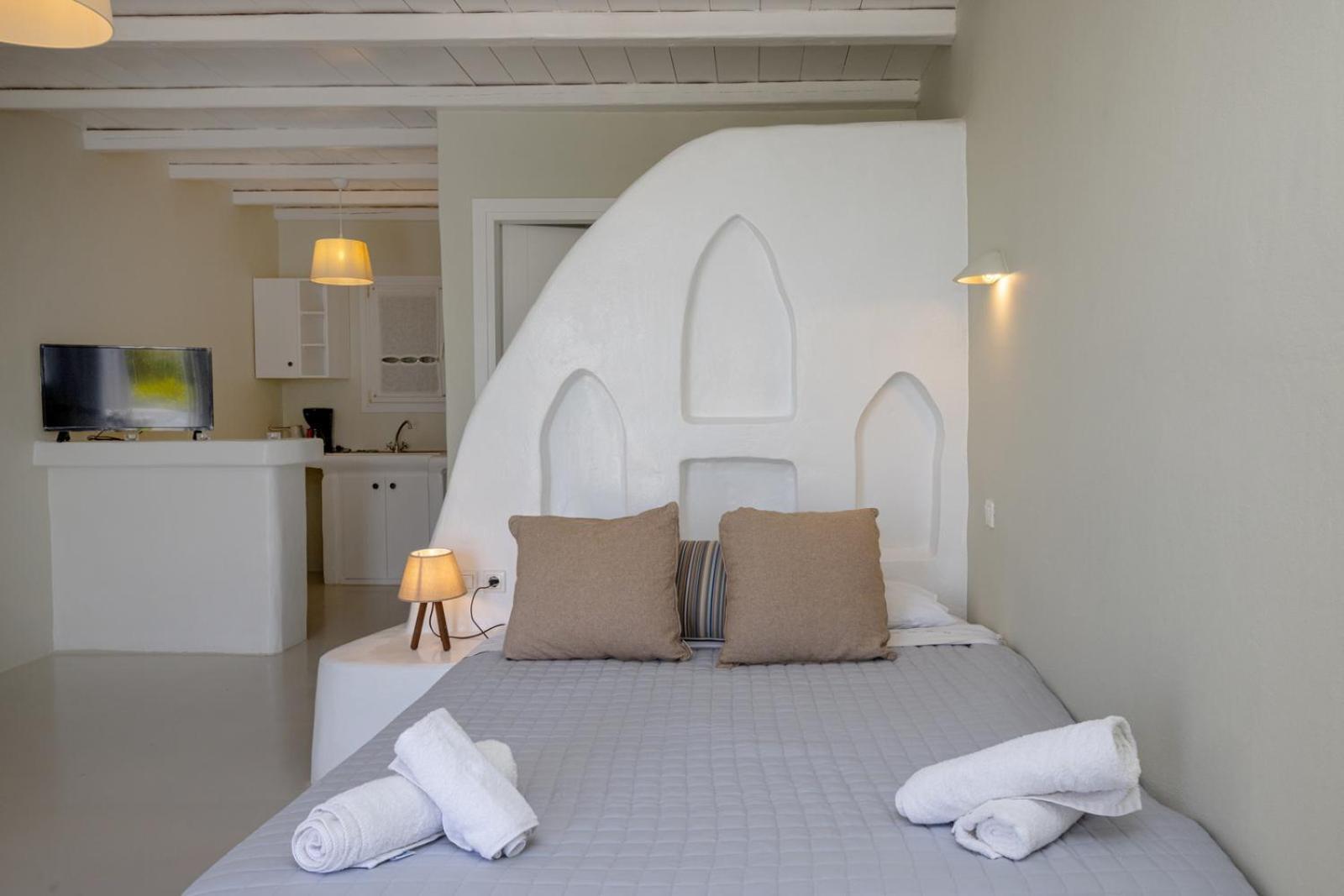Soulmate'S Suites Tinos Kionia Ngoại thất bức ảnh