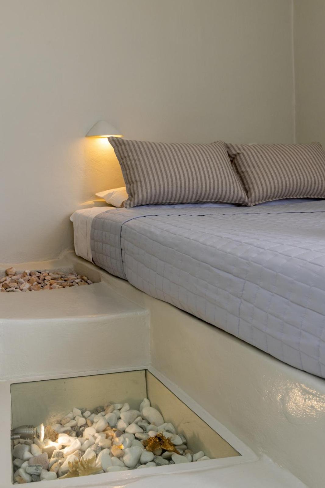 Soulmate'S Suites Tinos Kionia Ngoại thất bức ảnh