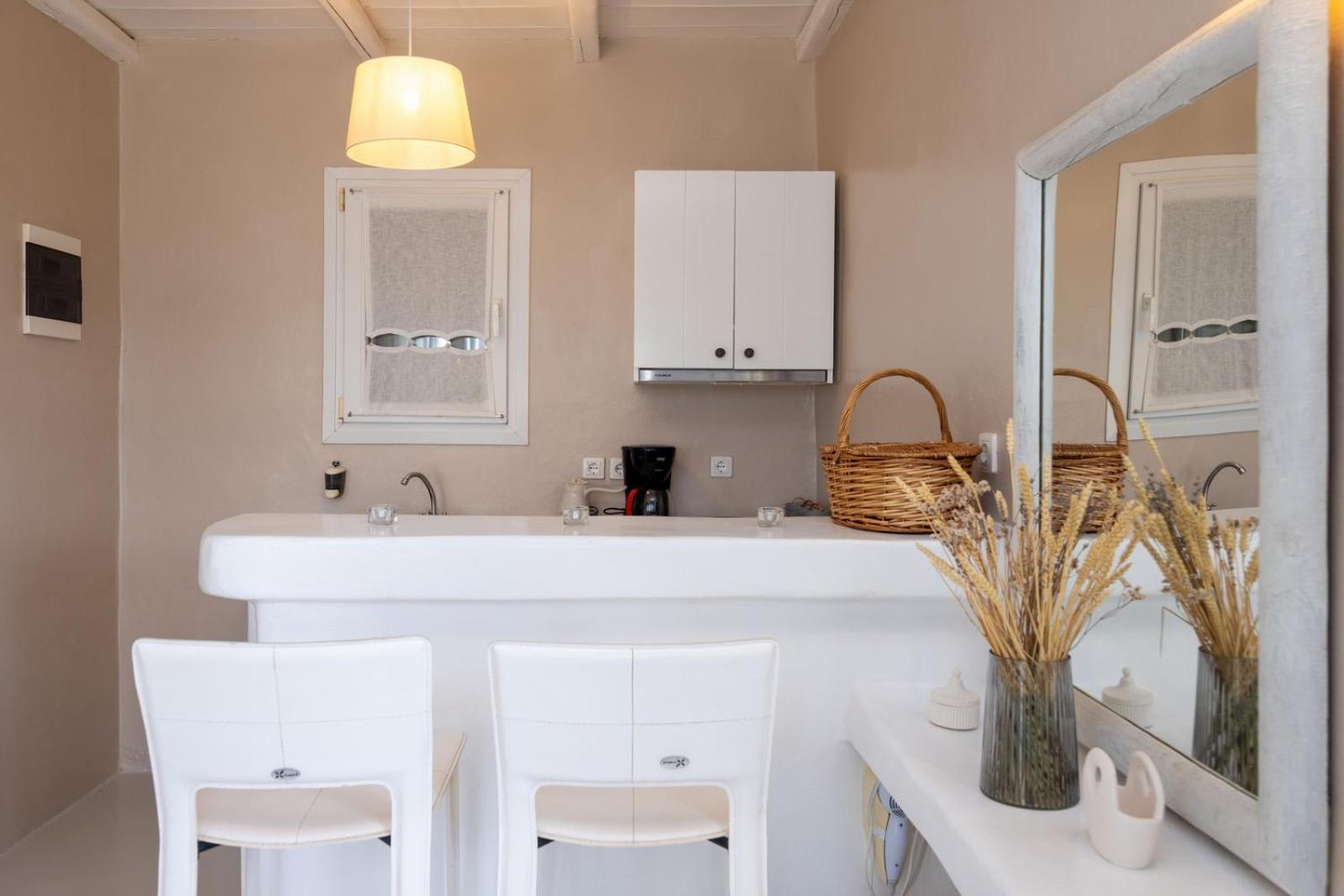 Soulmate'S Suites Tinos Kionia Ngoại thất bức ảnh